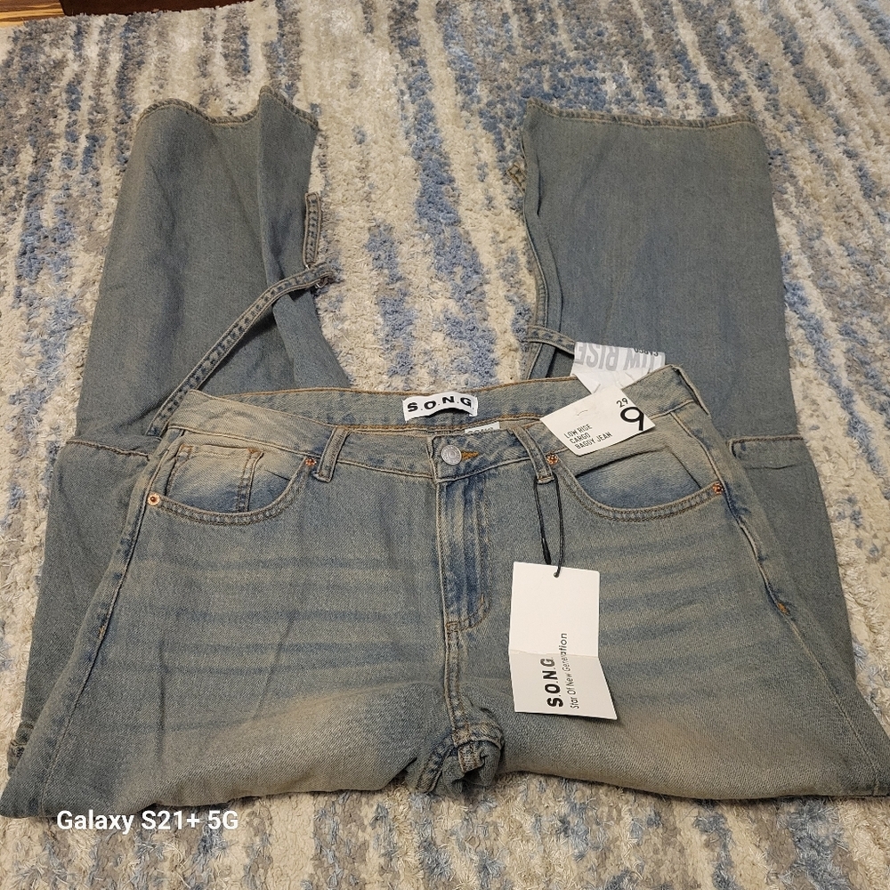 NWT SONG Cargo Baggy Size 9/29